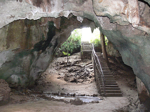 Пещеры Симони